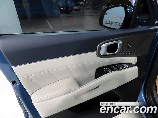 Kia Sorento 2021 — Фото 13/20