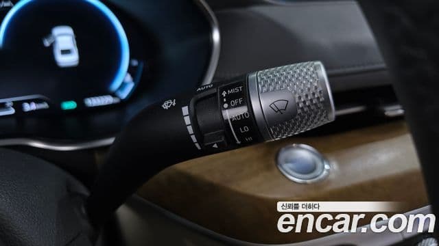 Genesis Electrified G80 2022 — ფოტო 15/20