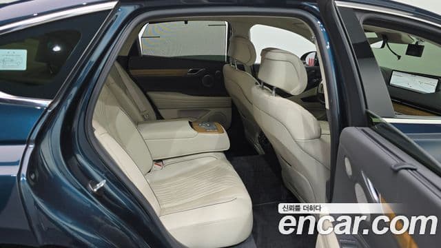 Genesis G80 2022 — Photo 12/31