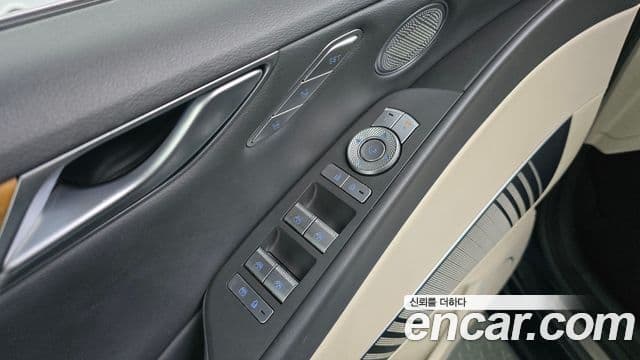 Genesis G80 2022 — Photo 29/31