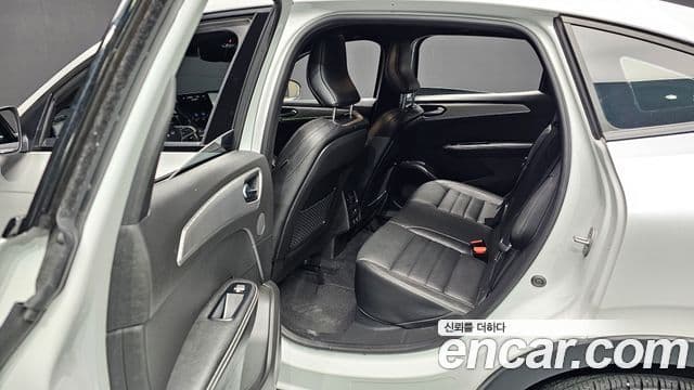 Renault Samsung XM3 2022 — ფოტო 27/33