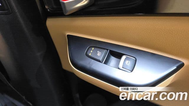 Kia Carnival 2022 — Фото 19/20