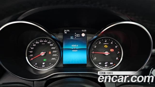 Mercedes-Benz C-Class 2020 — Şəkil 8/20