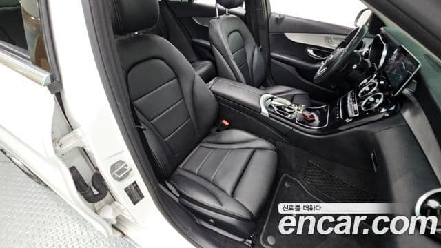 Mercedes-Benz C-Class 2020 — Şəkil 19/20
