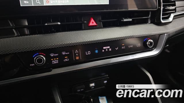 Kia Sportage 2024 — ფოტო 18/19