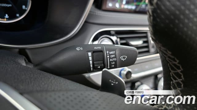 Genesis G70 2022 — ფოტო 16/20