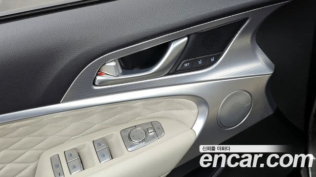 Genesis G70 2022 — ფოტო 17/20