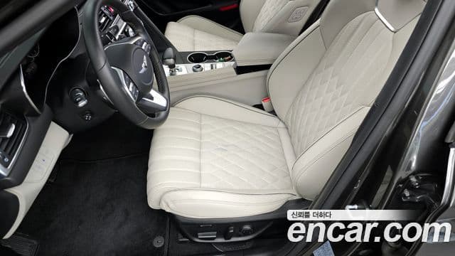 Genesis G70 2022 — ფოტო 18/20