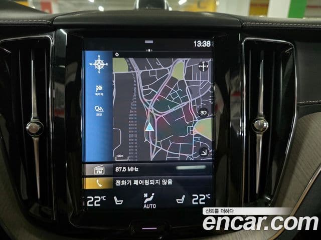 Volvo XC60 2020 — фото 8 из 20