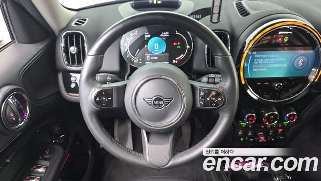 Mini Cooper Countryman 2024 — фото 12 из 20