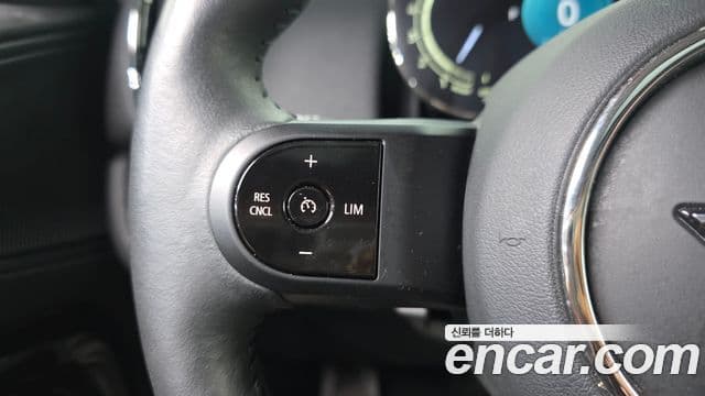 Mini Cooper Countryman 2024 — Photo 18/33