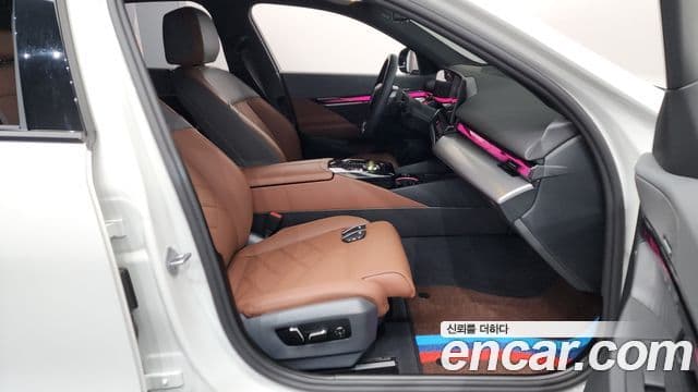 BMW 5 Series 2025 — фото 10 из 20