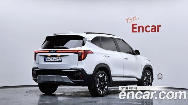 Kia Seltos 2024 — ფოტო 2/20