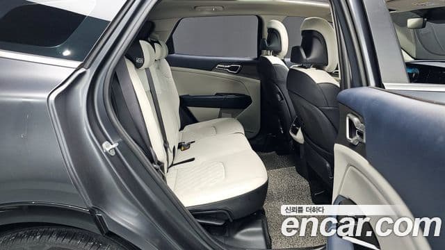 Kia Sportage 2022 — ფოტო 11/20