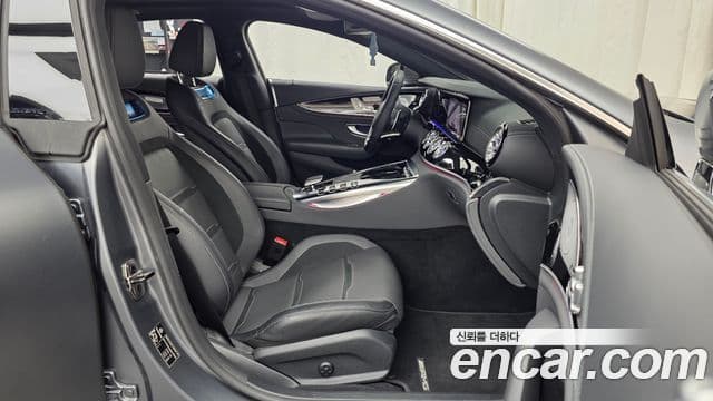 Mercedes-Benz AMG GT 2021 — Фото 11/20