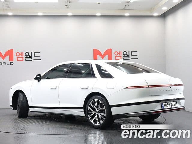 Hyundai Grandeur Hybrid 2024 — Photo 16/20