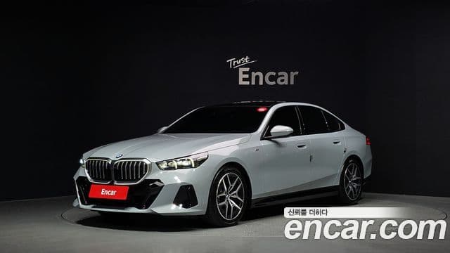 BMW 5 Series 2024 — ფოტო 1/20