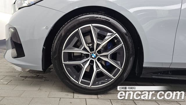 BMW 5 Series 2024 — ფოტო 5/20