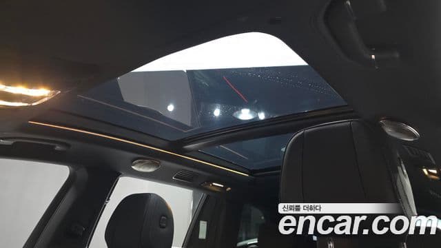 Mercedes-Benz GLS-Class 2023 — Photo 2/20