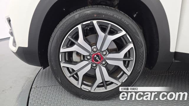 Kia Seltos 2022 — Şəkil 5/20