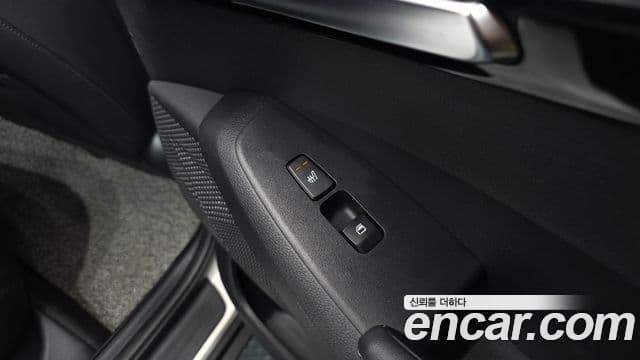 Kia Seltos 2022 — Şəkil 19/20