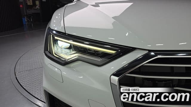 Audi A6 2021 — Photo 28/33