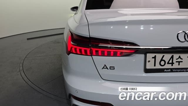 Audi A6 2021 — Photo 12/33