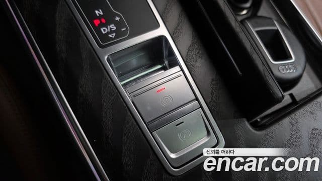 Audi A6 2021 — Photo 21/33