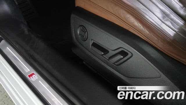 Audi A6 2021 — Photo 14/33