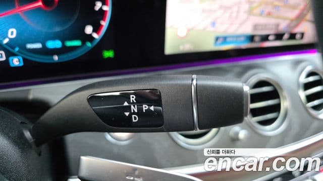 Mercedes-Benz E-Class 2023 — ფოტო 9/20