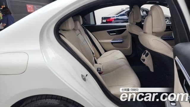 Mercedes-Benz C-Class 2023 — Şəkil 11/20