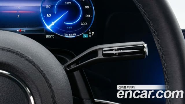 Mercedes-Benz EQE SUV 2025 — ფოტო 11/12
