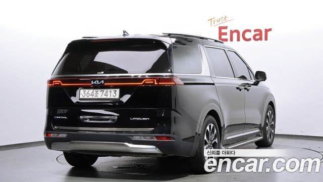Kia Carnival 2022 — ფოტო 2/20