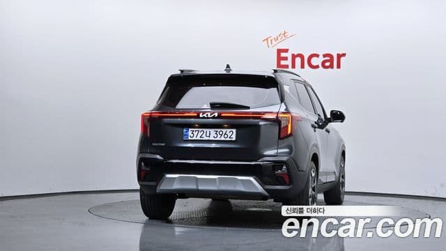 Kia Seltos 2023 — Şəkil 4/20