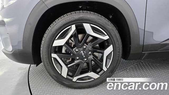 Kia Seltos 2023 — Şəkil 5/20