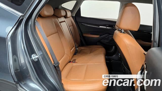 Kia Seltos 2023 — Şəkil 11/20