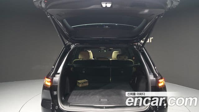 Jeep Grand Cherokee 2023 — Şəkil 28/32