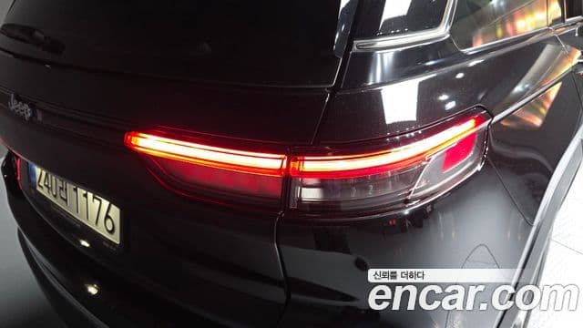 Jeep Grand Cherokee 2023 — Şəkil 17/32