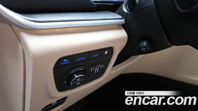 Jeep Grand Cherokee 2023 — Şəkil 16/32