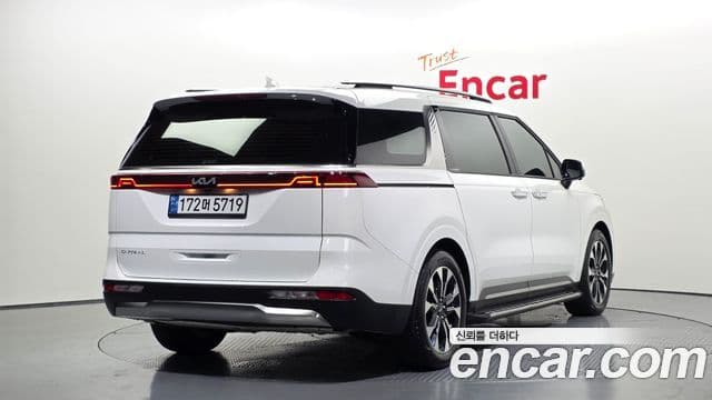Kia Carnival 2022 — Фото 2/20