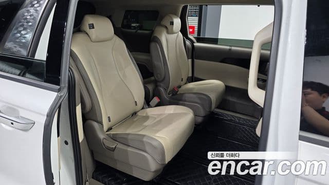 Kia Carnival 2022 — Фото 12/20