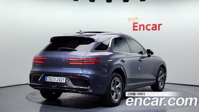 Genesis GV70 2025 — Şəkil 2/20