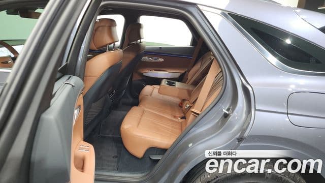 Genesis GV70 2025 — Şəkil 12/20