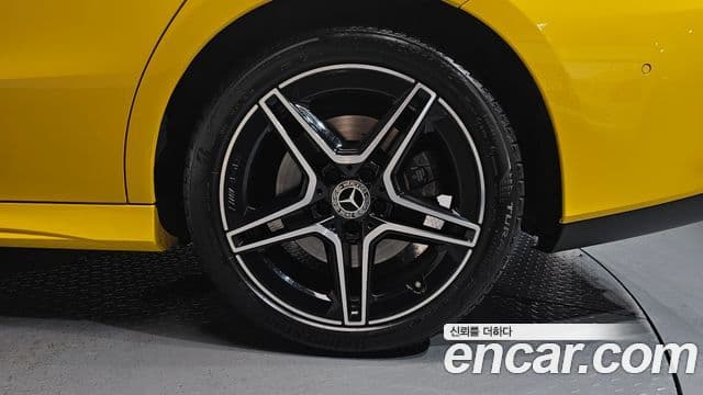 Mercedes-Benz CLA-Class 2022 — Photo 3/33