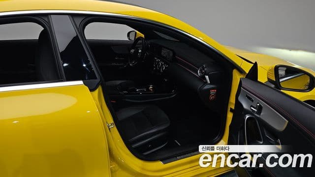 Mercedes-Benz CLA-Class 2022 — Photo 15/33