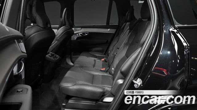 Volvo XC90 2026 — фото 12 из 20
