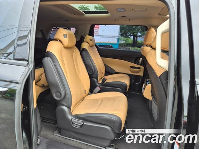 Kia Carnival 2021 — Şəkil 7/18