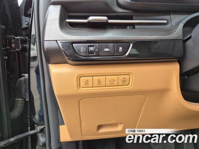 Kia Carnival 2021 — Şəkil 13/18