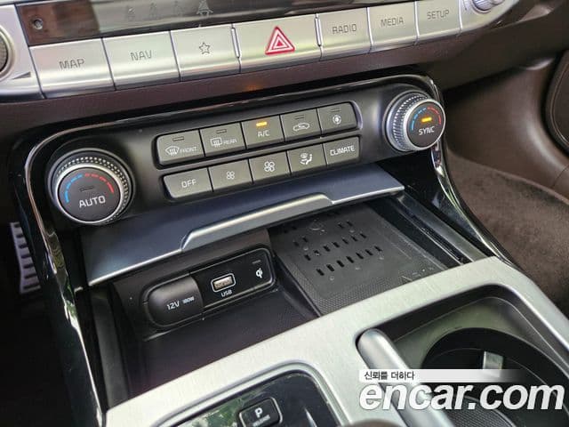 Kia Stinger 2020 — Şəkil 16/20