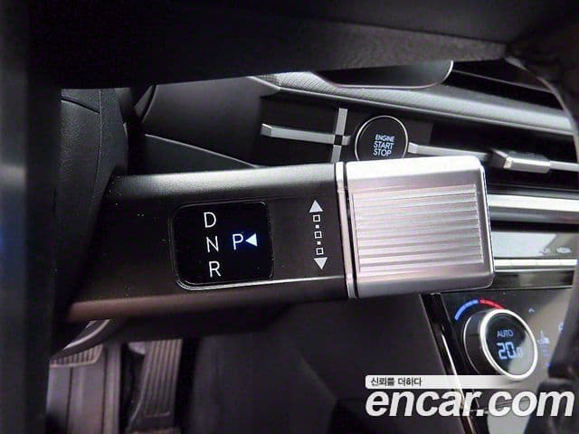 Hyundai Santa Fe 2023 — Şəkil 9/19